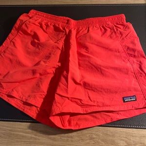 Patagonia shorts Baggies! Size small
